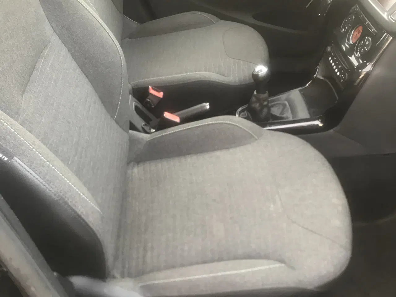 Billede 16 - Ny synet Citroen c3 fra 2015 1,6 4-dørs M. Bagklap