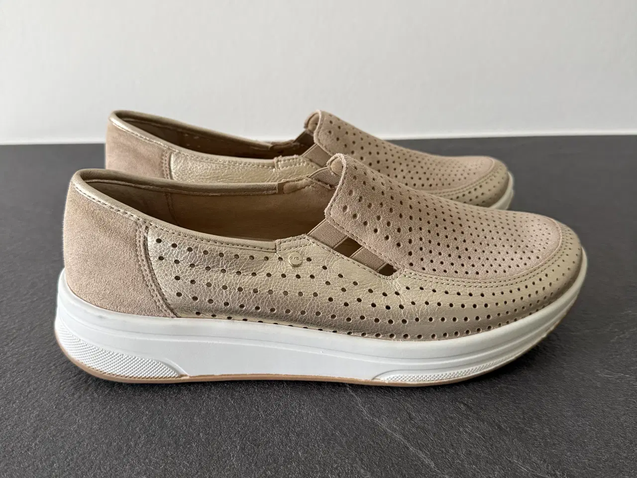 Billede 2 - Ara Soft sko str. 39