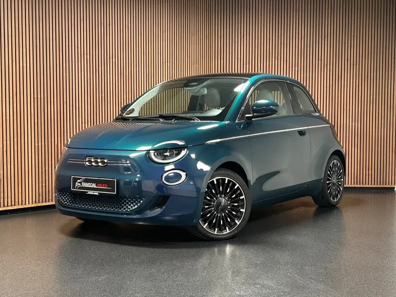 Billede 1 - Fiat 500e  la Prima Sky