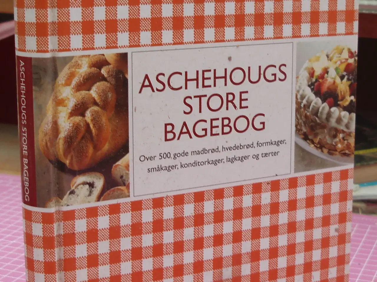 Billede 1 - Aschehougs store Bagebog