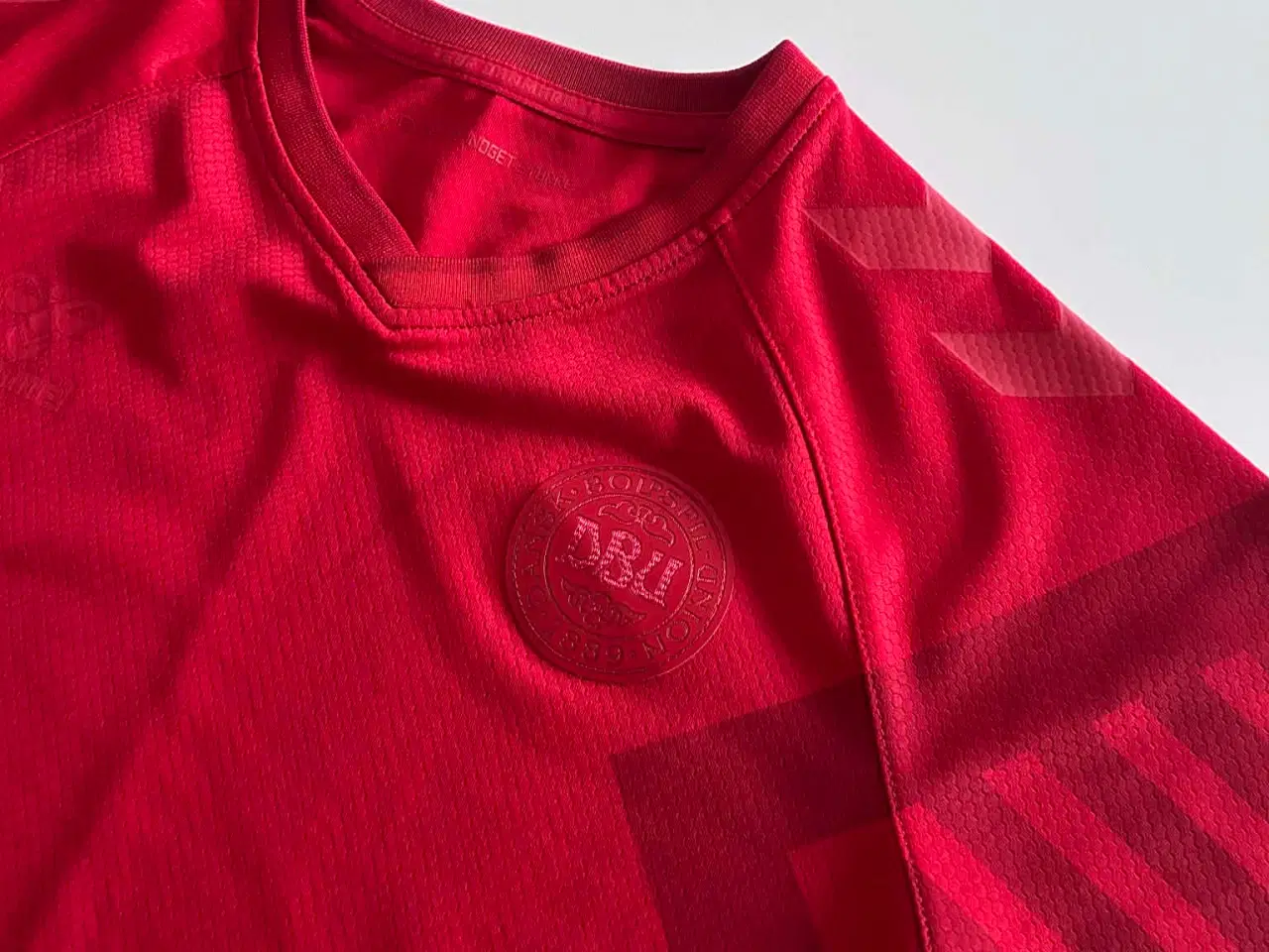 Billede 2 - DBU VM hjemmebanetrøje / t-shirt, str. 164