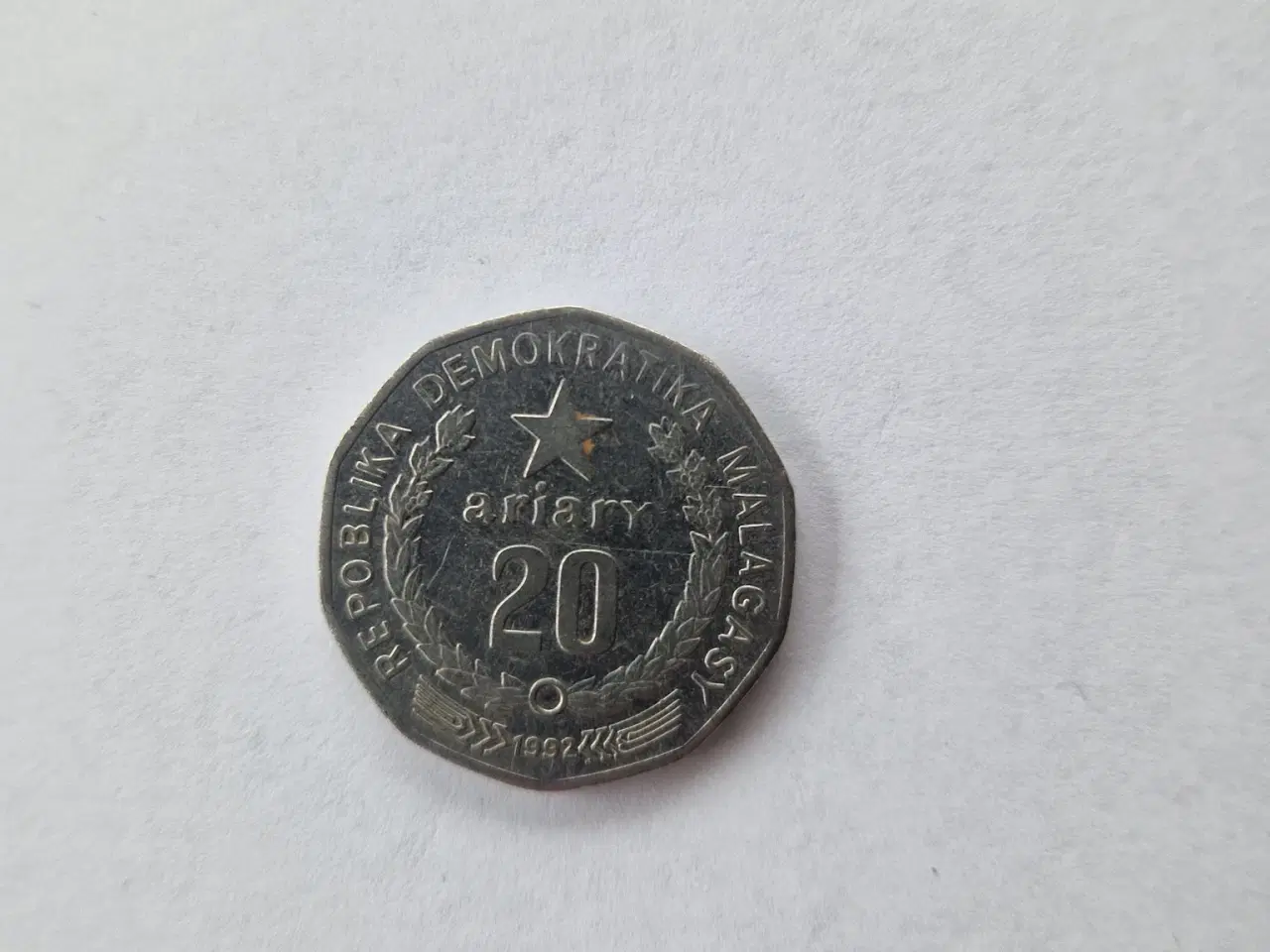 Billede 1 - 20 Ariary 1992 Madagascar