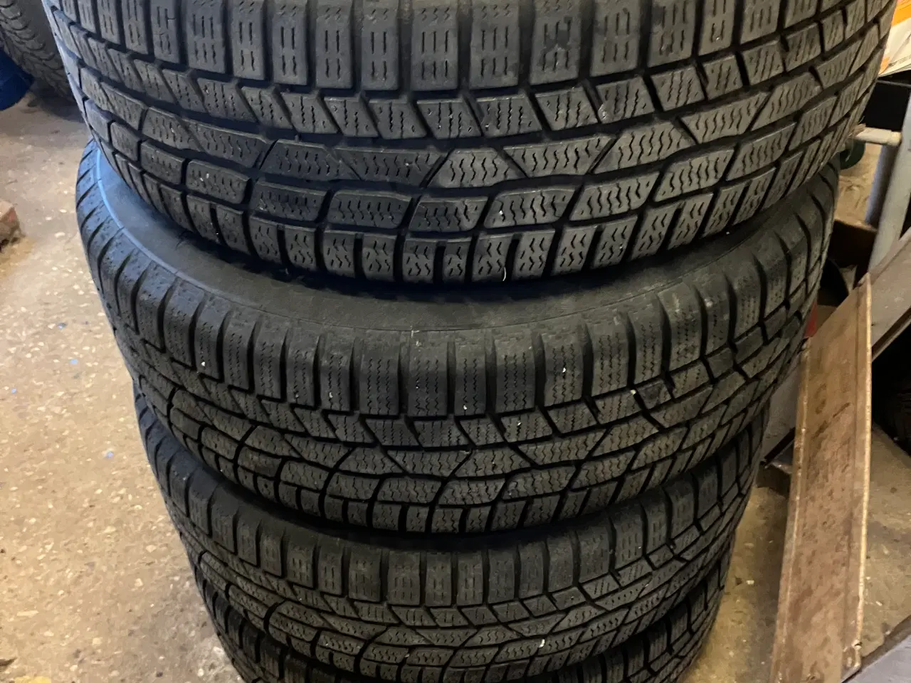 Billede 1 - VW Beetle vinterdæk