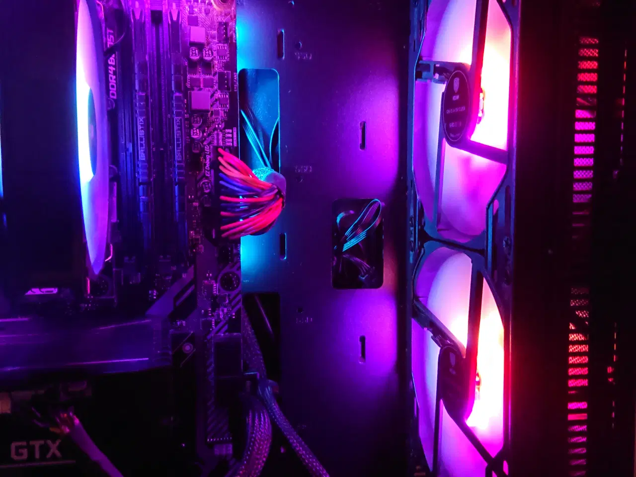 Billede 4 - Gamer-minded PC sælges