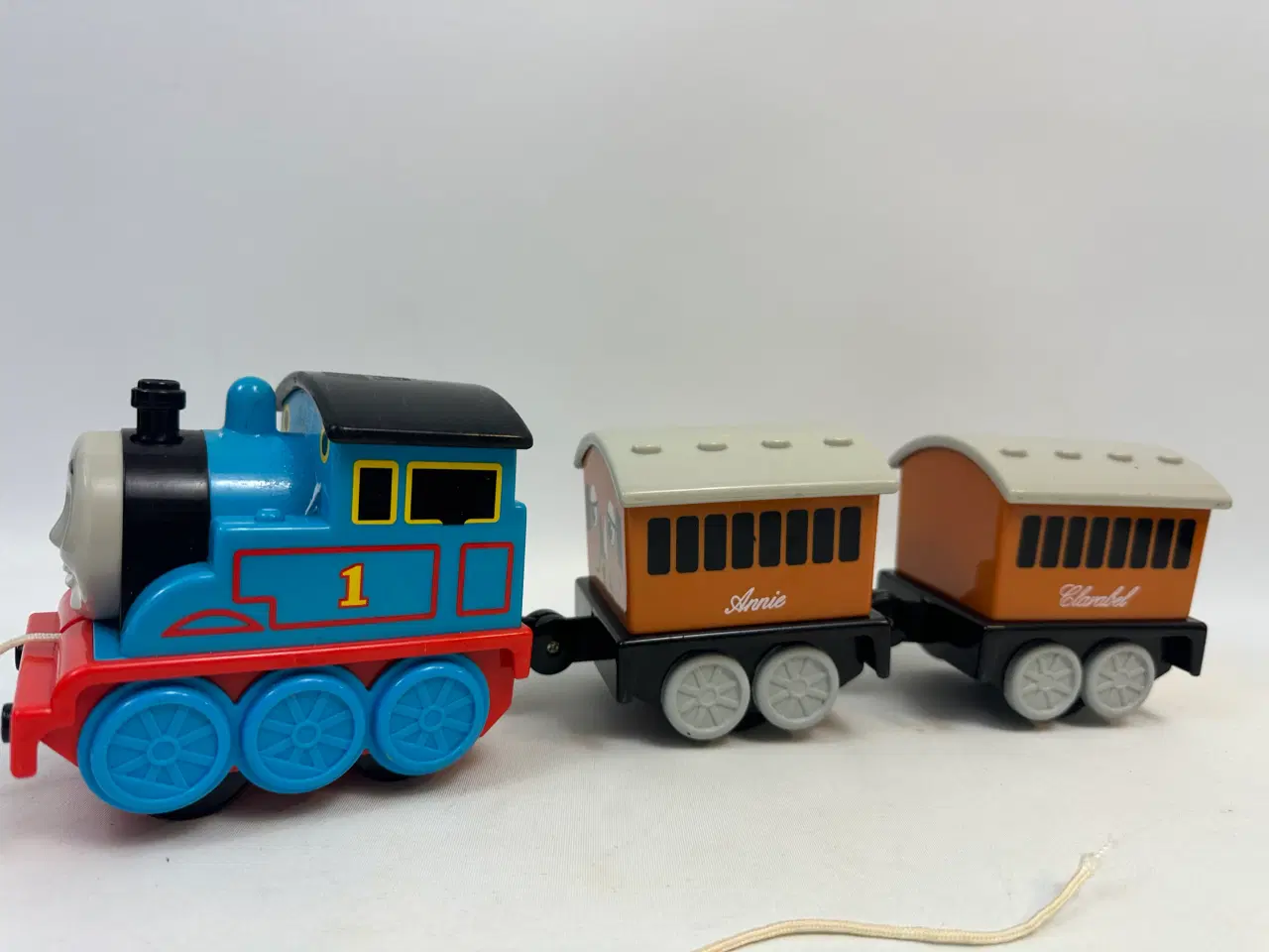 Billede 2 - Thomas Tog + tilhørende vogne