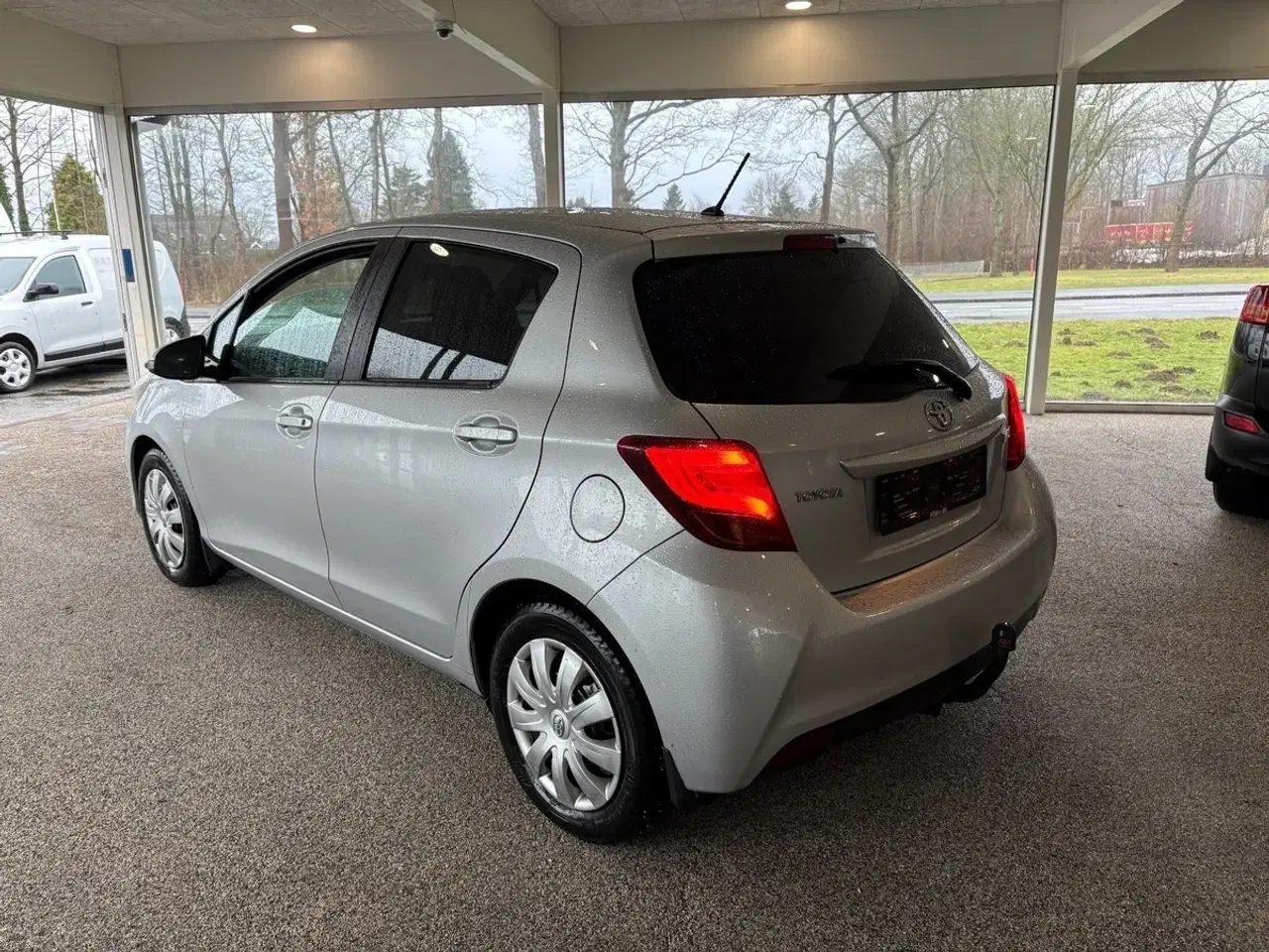 Billede 4 - Toyota Yaris 1,0 VVT-i T2 Komfort
