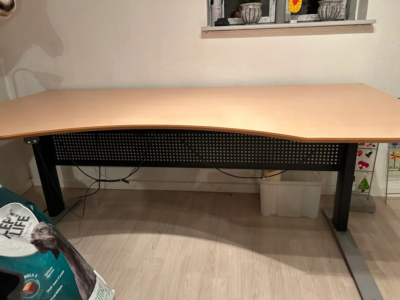 Billede 1 - Stort lækkert eleverbart skrivebord/arbejdsbord