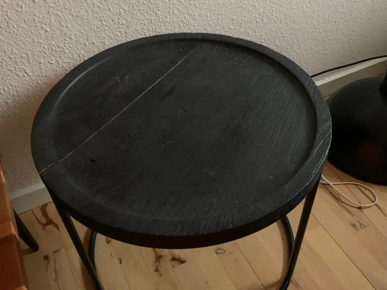 Billede 2 - Sort rundt bord.