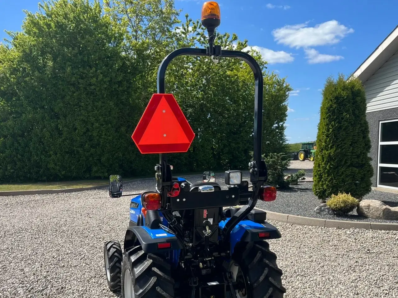 Billede 18 - Solis S26 6+2 Gearmaskine med Servostyring og brede traktorhjul