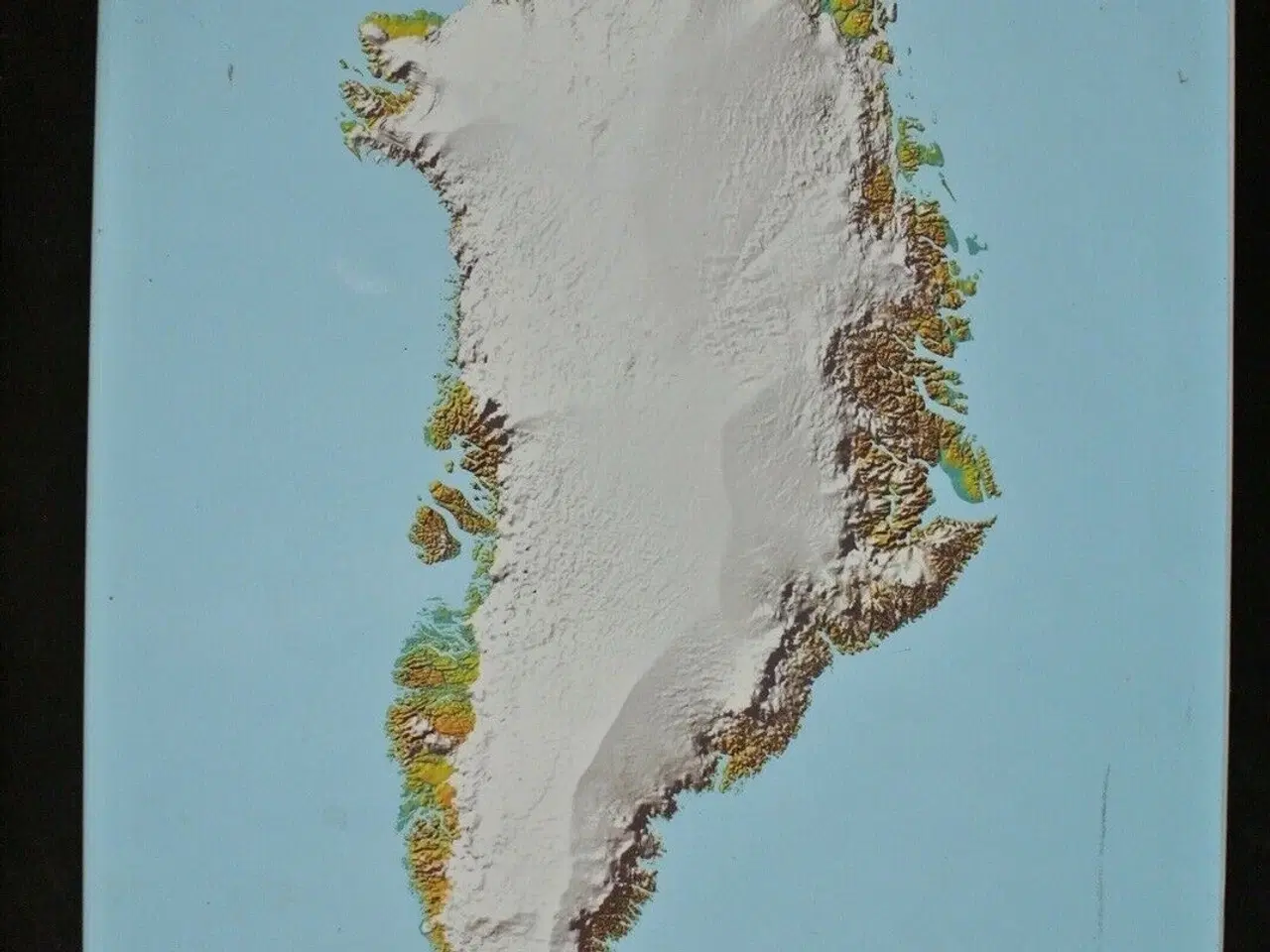 Billede 1 - topografisk atlas grønland, red. af bjarne holm ja