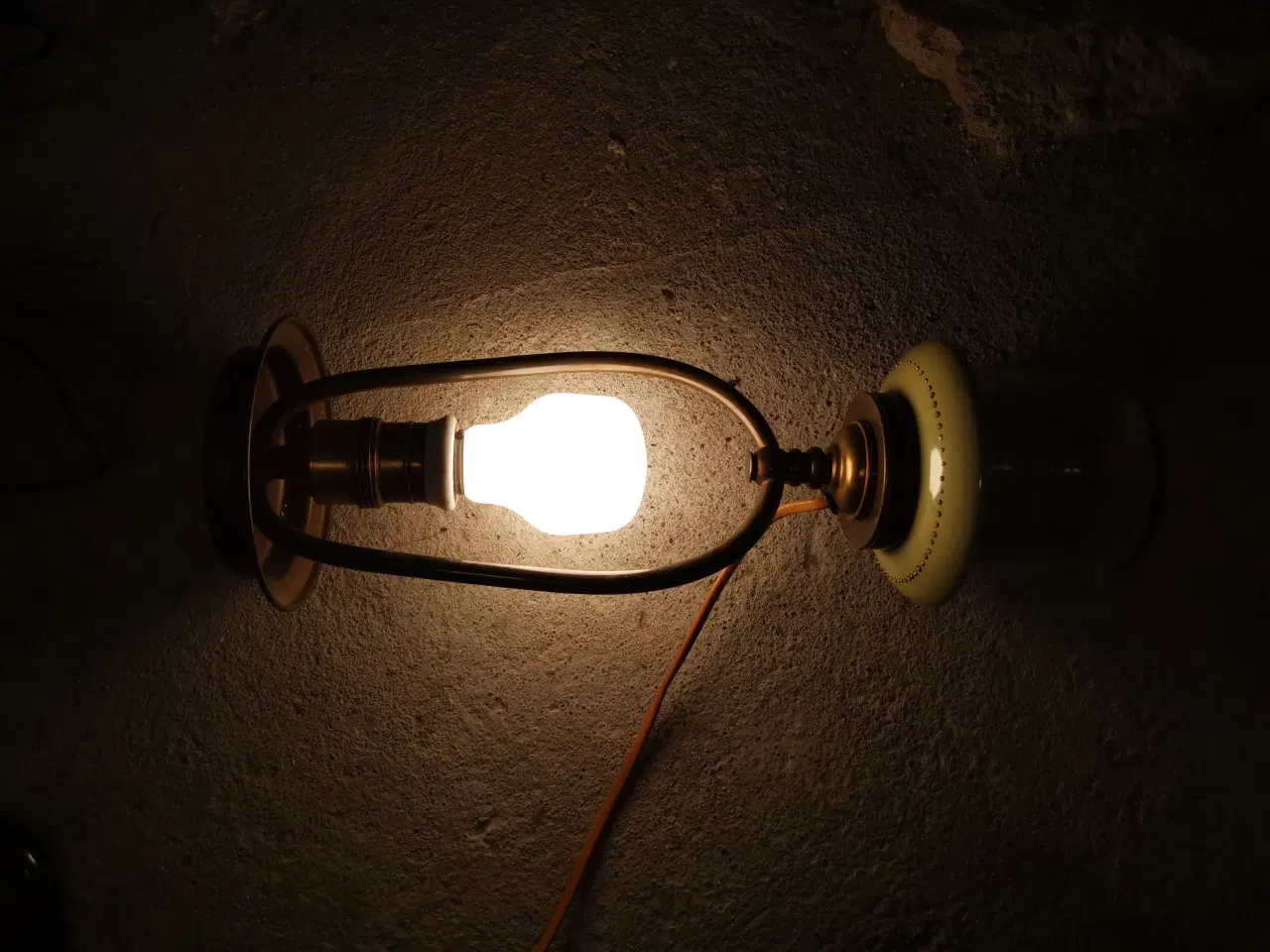 Billede 5 - Rigtig gammel lampe