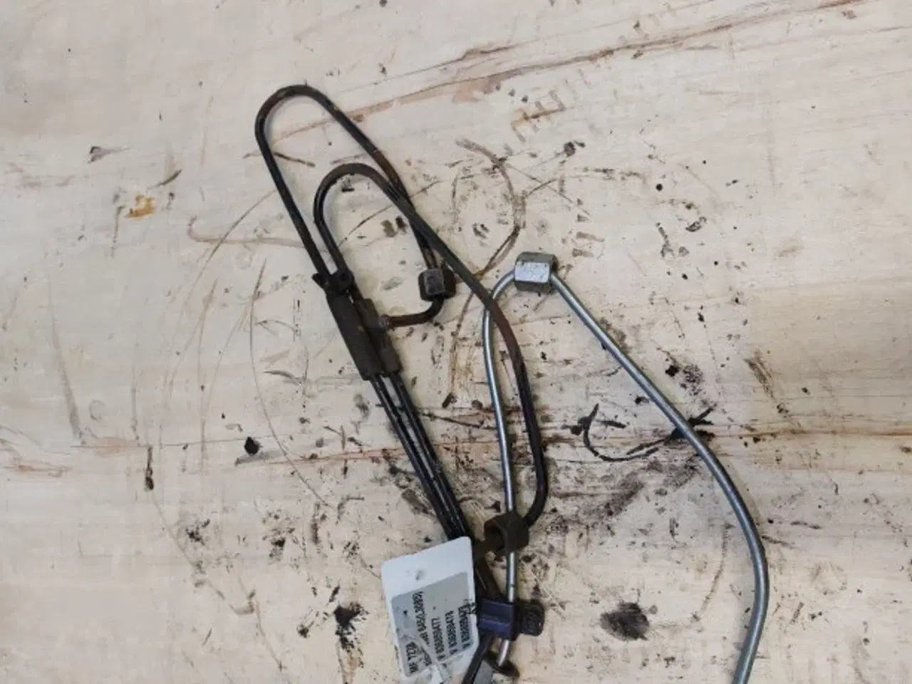 Billede 3 - SisuDiesel 645 Brændstofindsprøjtningsrør V836859477