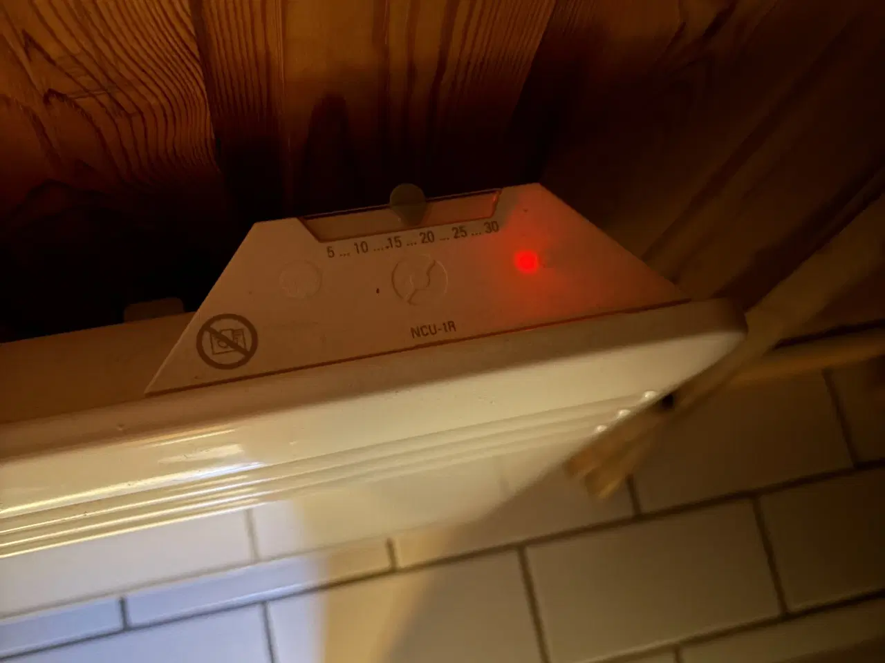 Billede 3 - El-radiator NOBO 400v - 500watt IP24