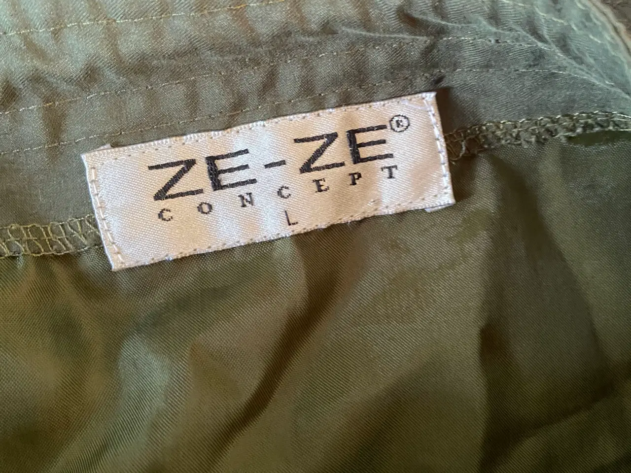 Billede 2 - ZE-ZE nederdel