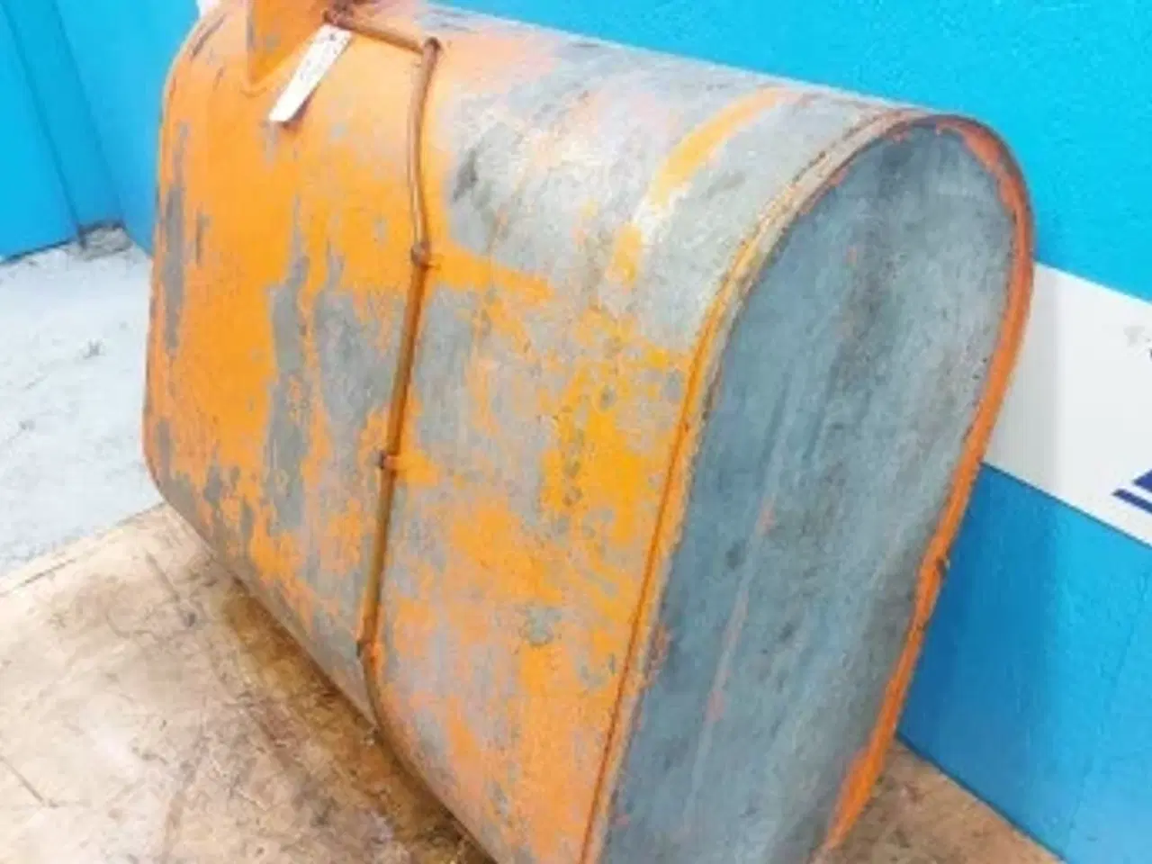 Billede 3 - Dronningborg D1200 Dieseltank 28710937