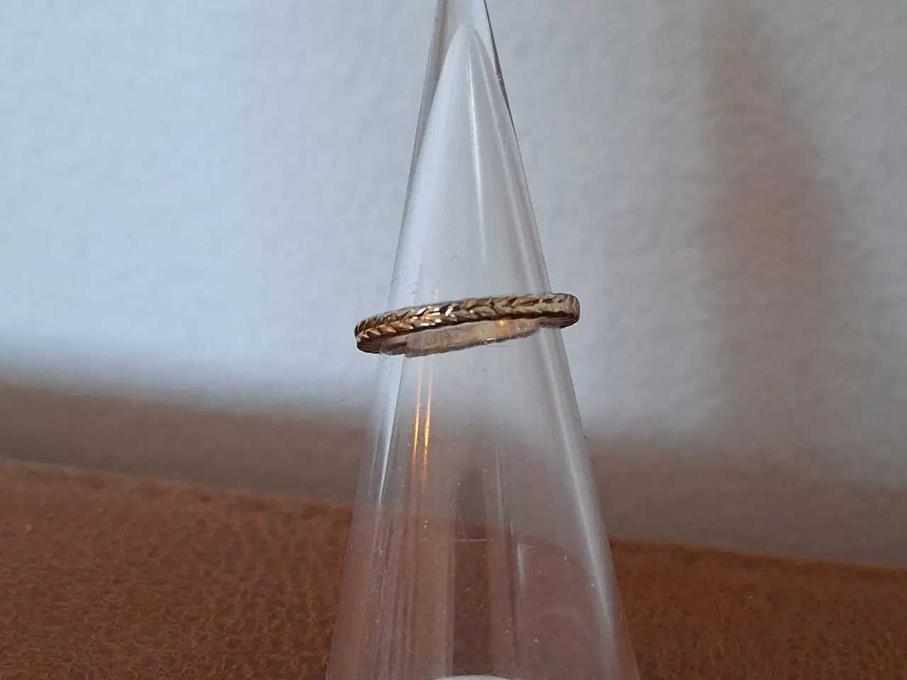 Billede 2 - Guldfarvet ring