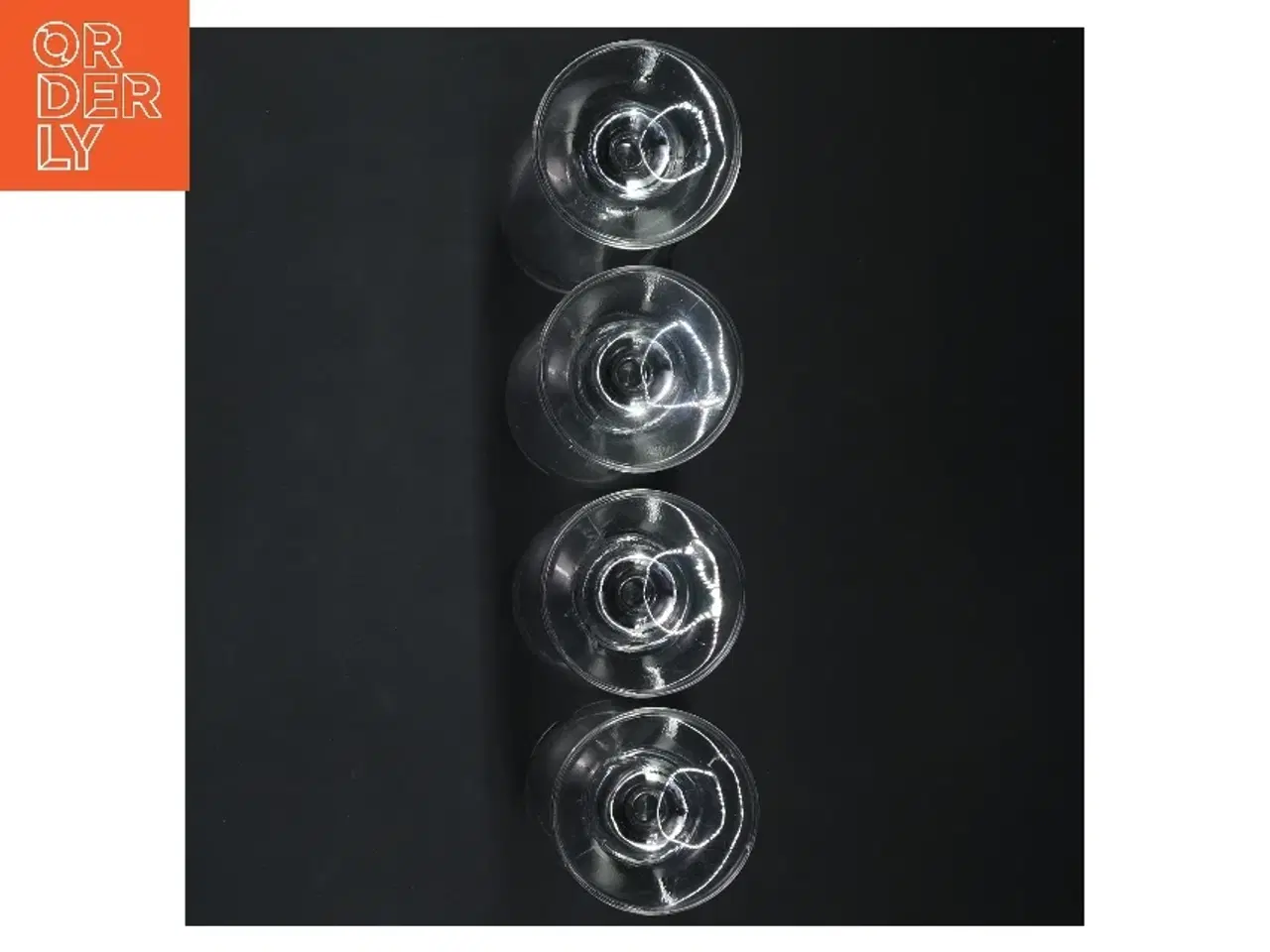 Billede 3 - Sæt af fire glas (str. 14 cm)