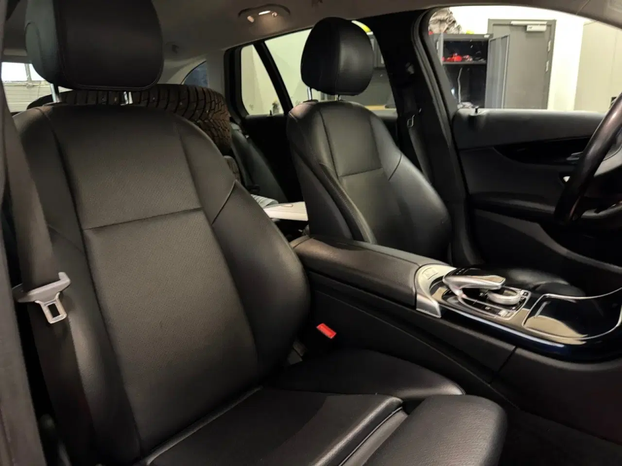Billede 18 - Mercedes C220 d 2,2 AMG Line stc. aut.