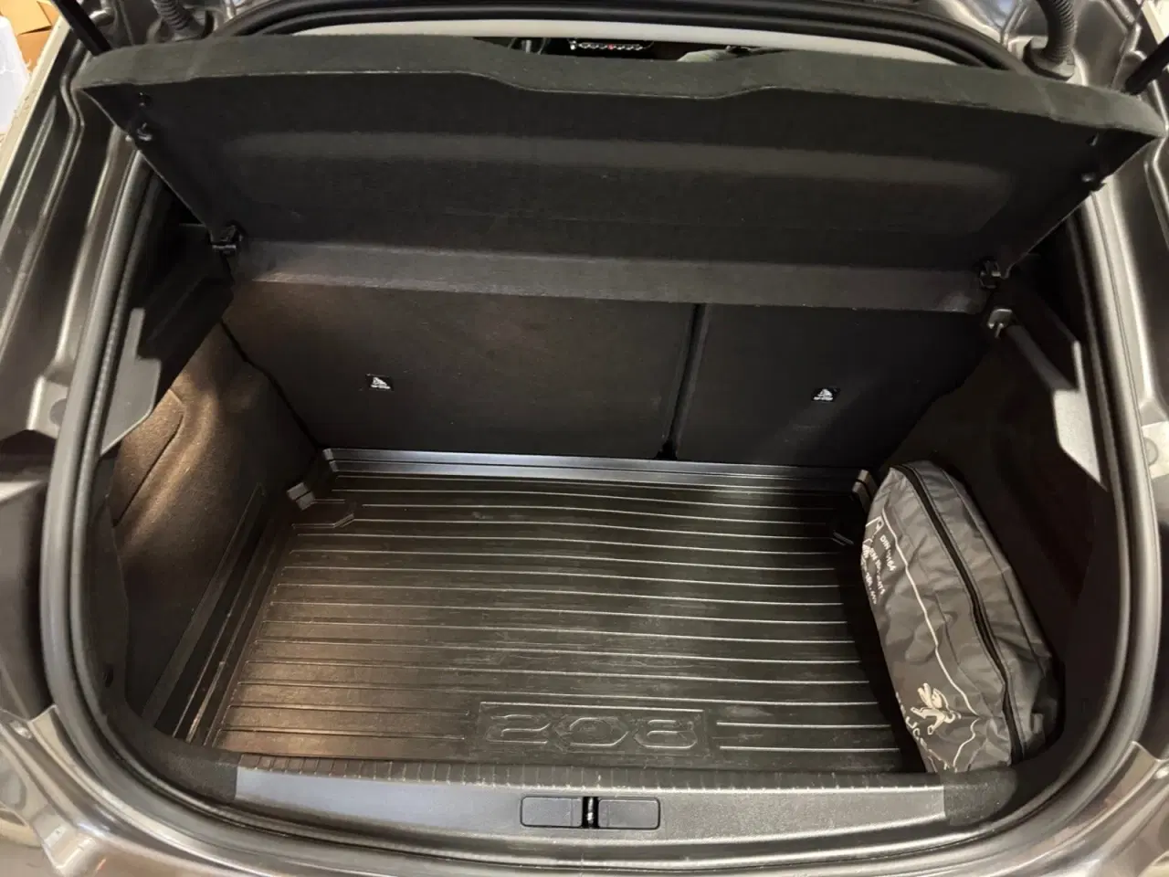 Billede 14 - Peugeot 208 1,5 BlueHDi 100 Allure Sky