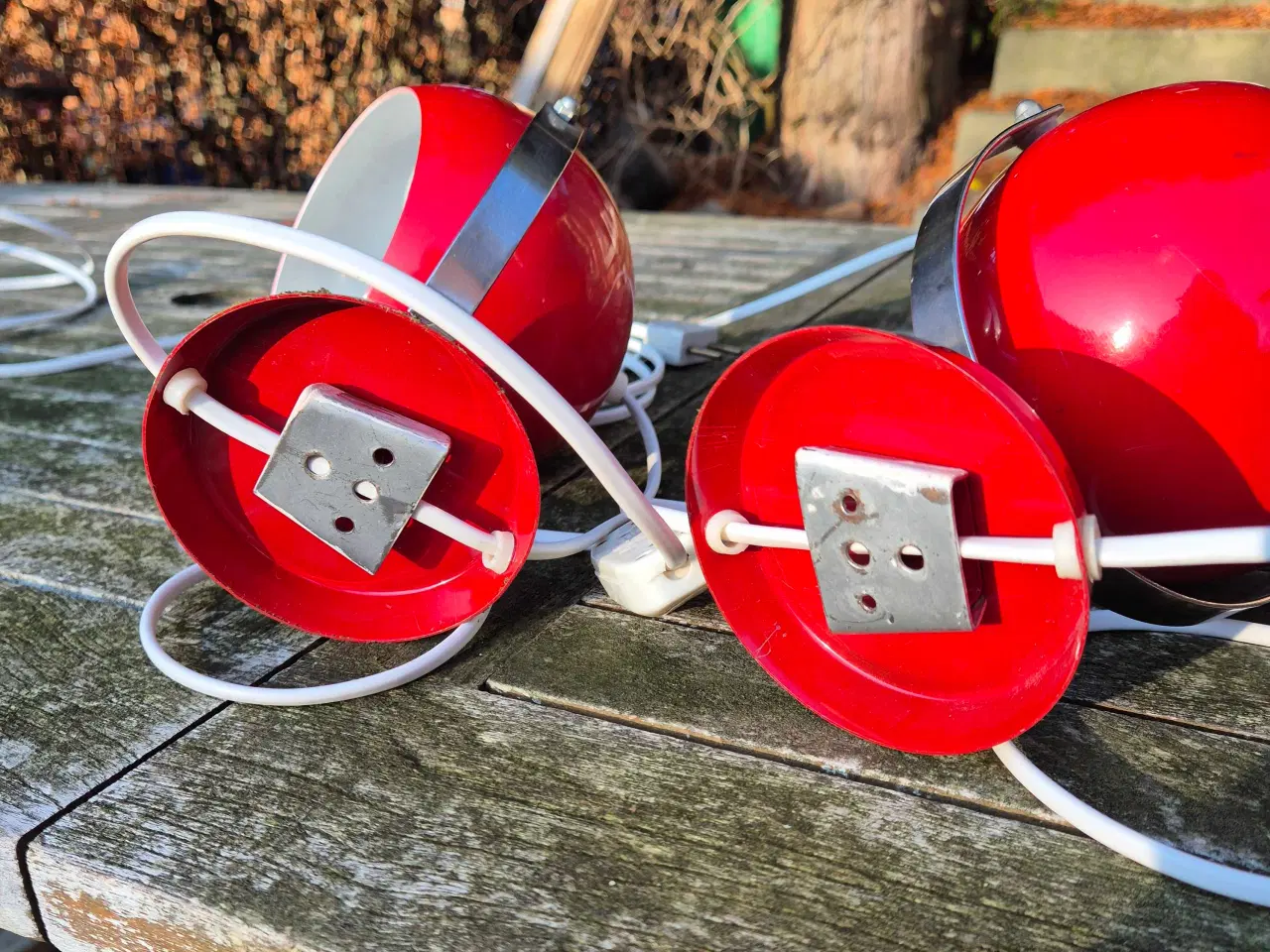 Billede 13 - Herlige røde væglamper med beslag