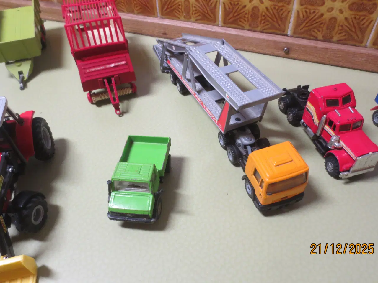 Billede 5 - Modeltraktor Og Model lastbiler i SIKU /ERTL