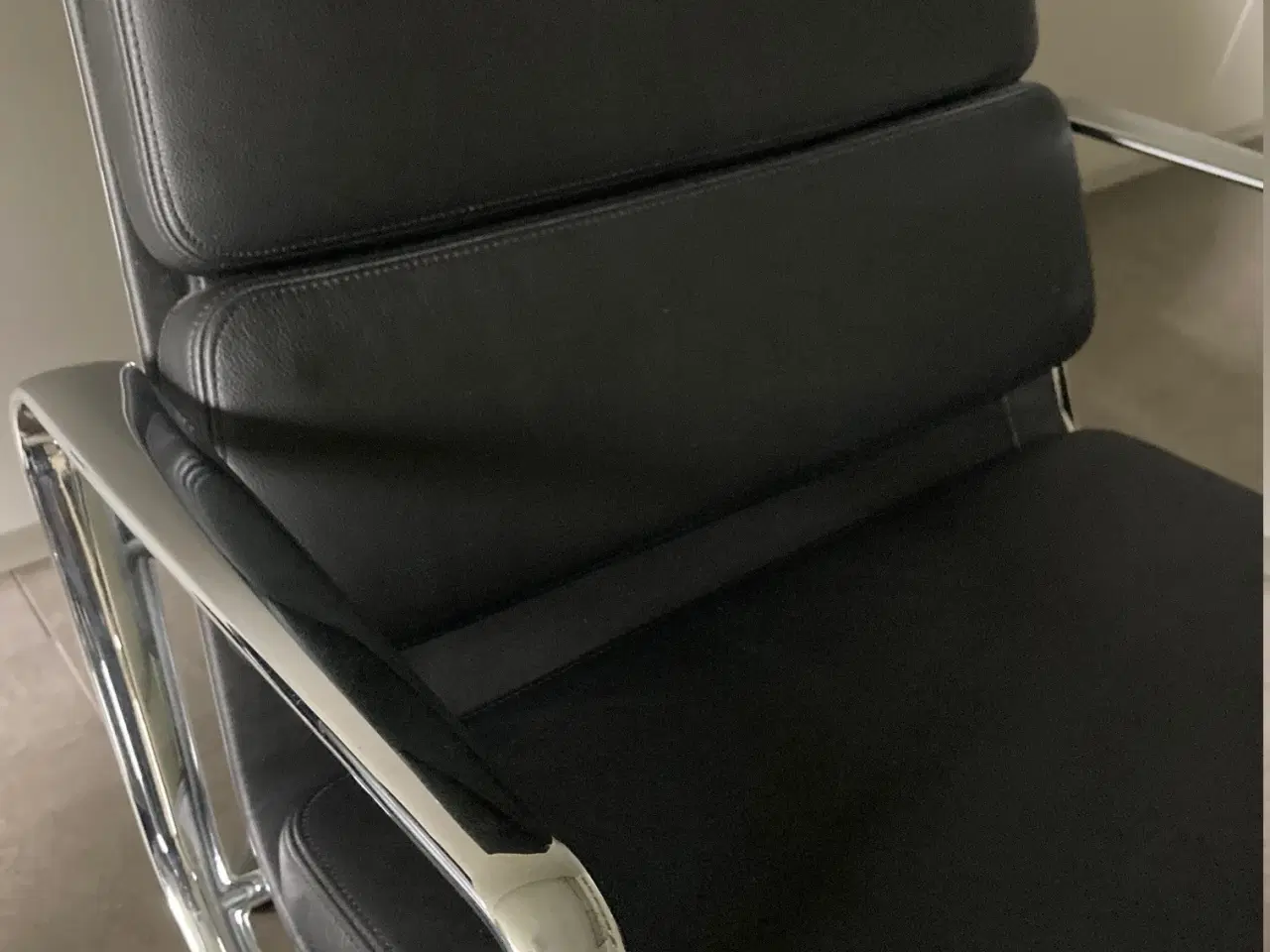 Billede 7 - Eames loungestol, model EA-222 Softpad