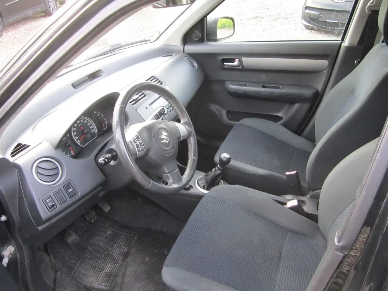 Billede 5 - Suzuki Swift 1,5 GL 102HK 5d