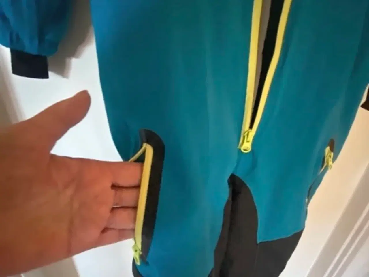 Billede 13 - Koin flyverdragt str 3/4 år