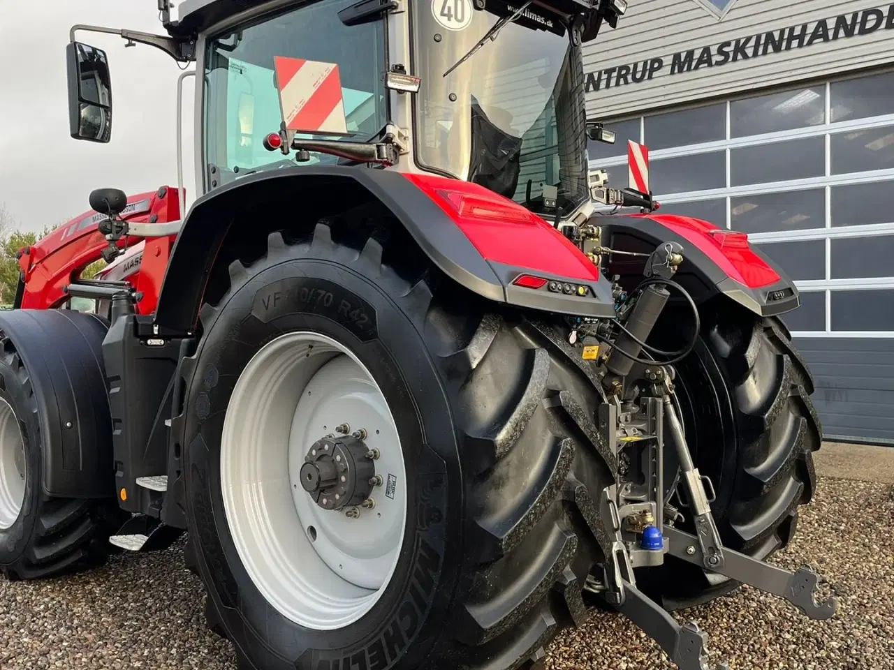 Billede 21 - Massey Ferguson 8S.245 Med stor frontlæsser. Dyna 7 Efficient. Kan leveres med GPS anlæg på.