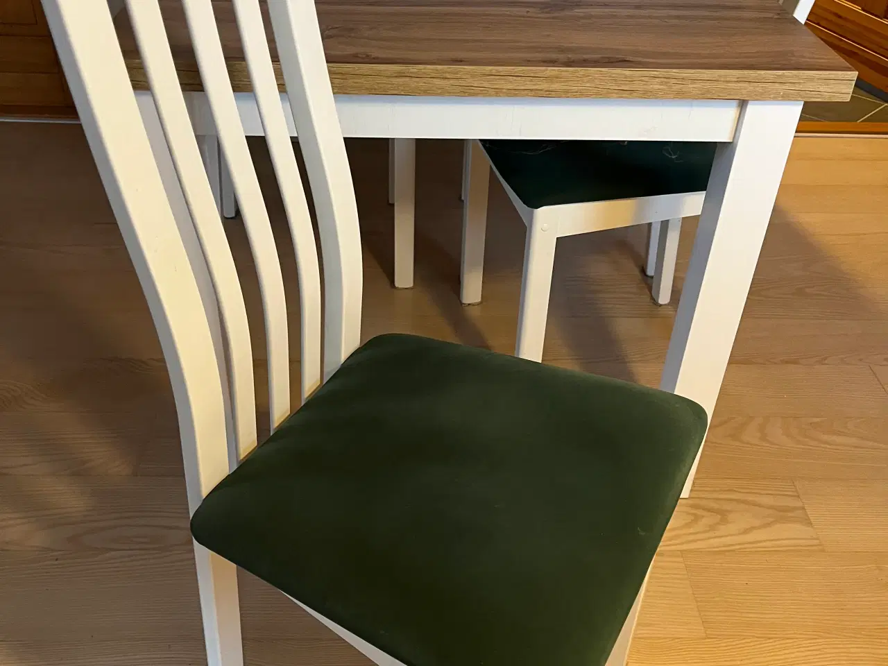 Billede 4 - Spisebord fra Jysk.