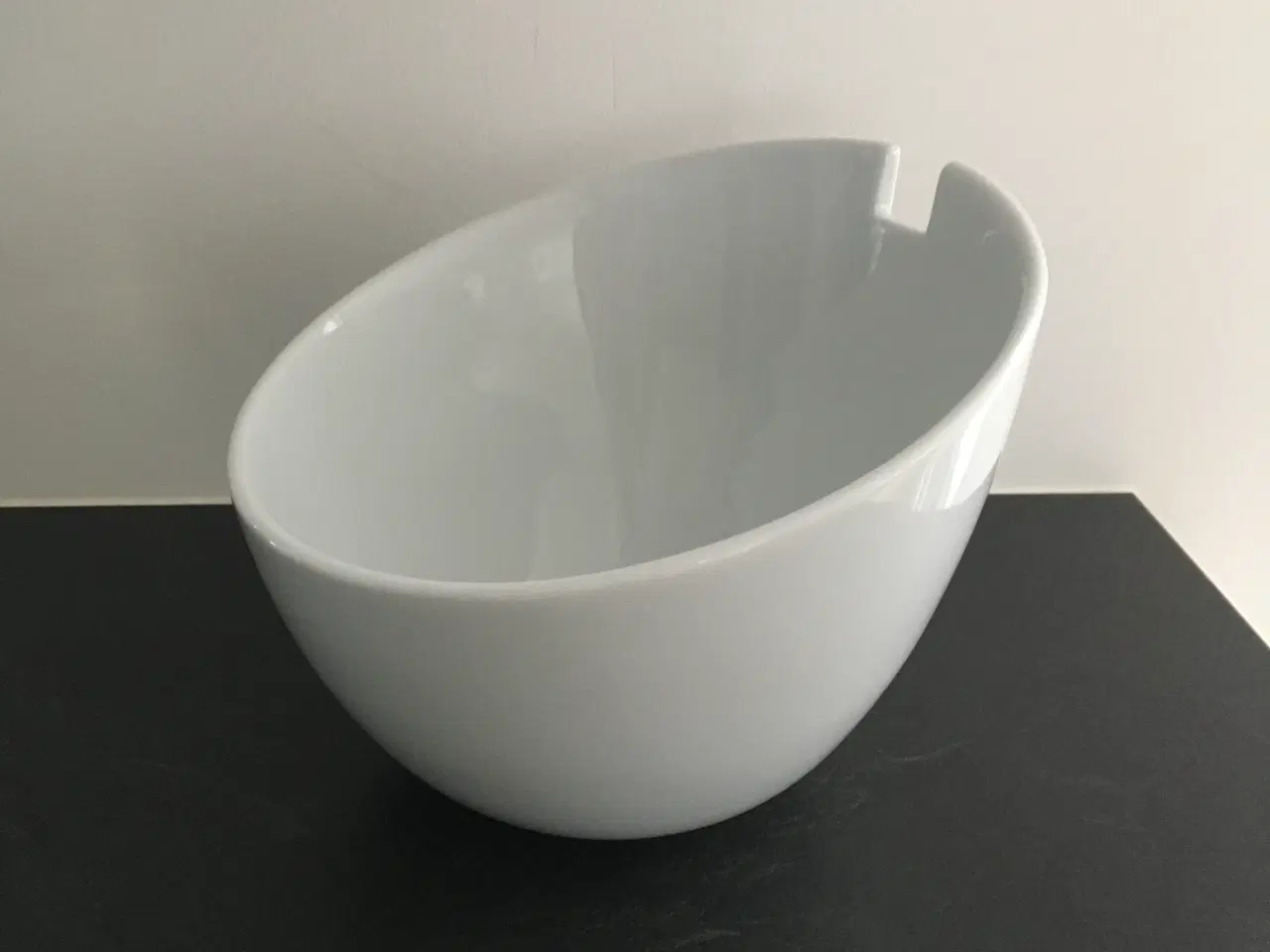 Billede 2 - Ny Aida STEEL-FUNCTION SALATSKÅL i hvidt porcelæn