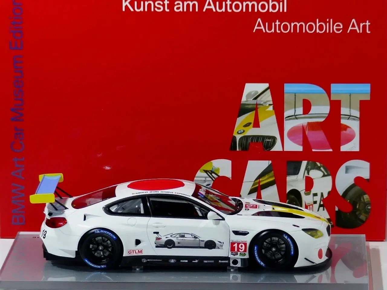 Billede 4 - 2016 BMW M6 GTLM Artcar 1:18  Producent: KYOSHO  