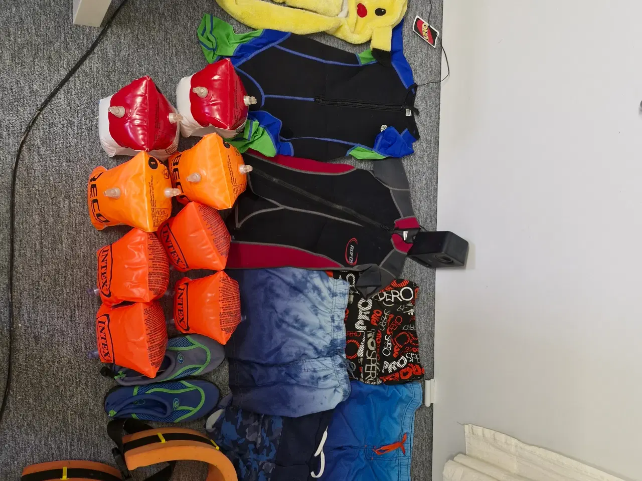 Billede 1 - Børne badetøj