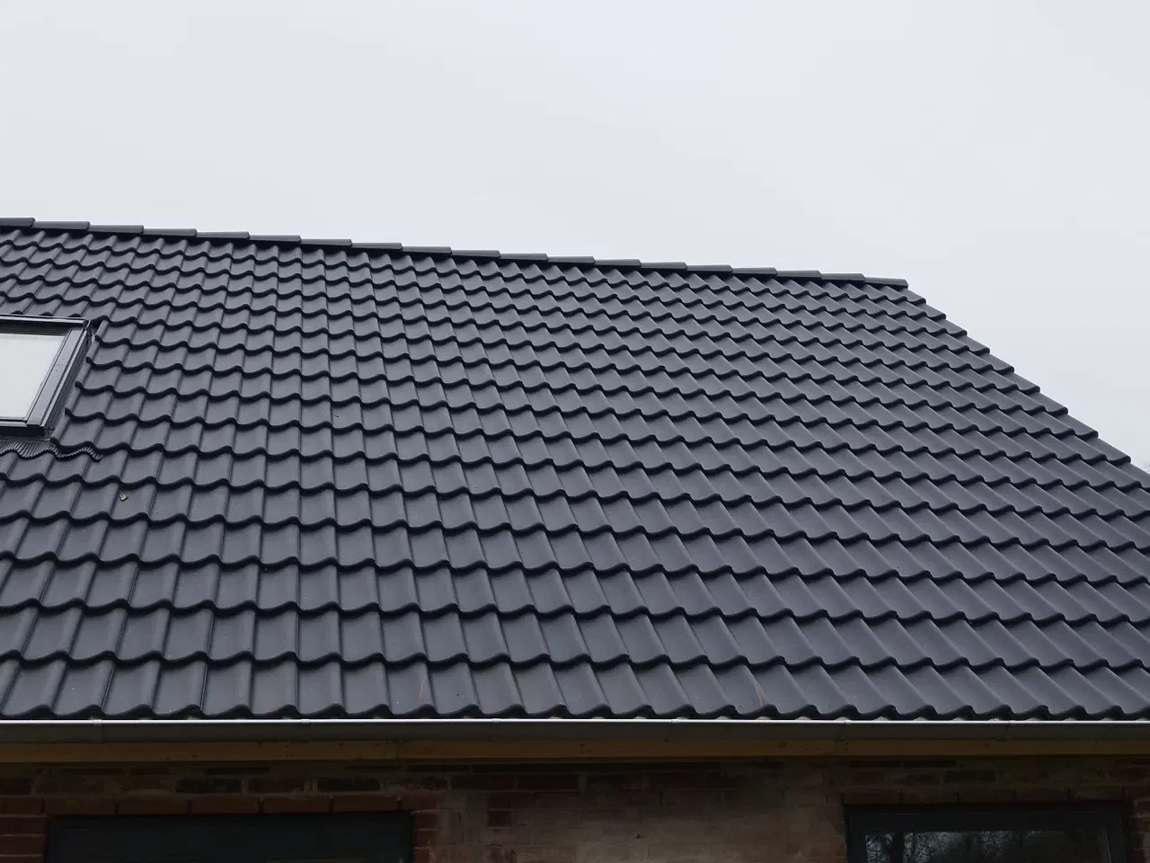 Billede 1 - Monier tagsten B&C 25 matsort