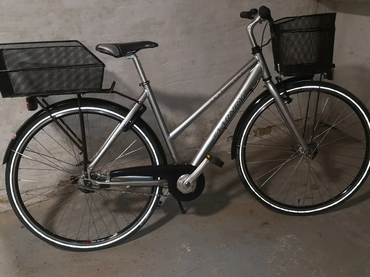 Billede 1 - TAARNBY 28"  50cm 