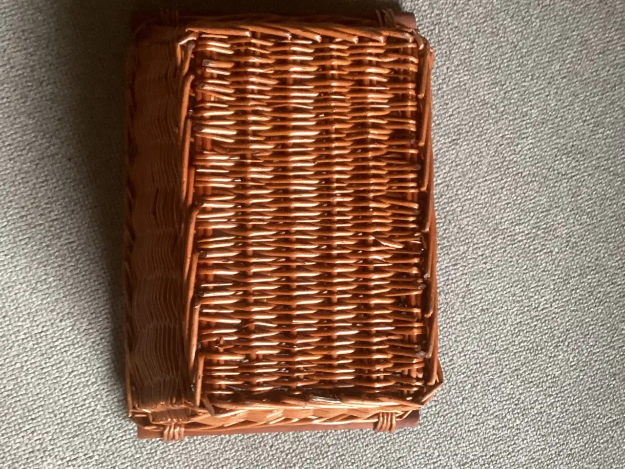 Billede 4 - Flettet kurv med træ håndtag meget flot