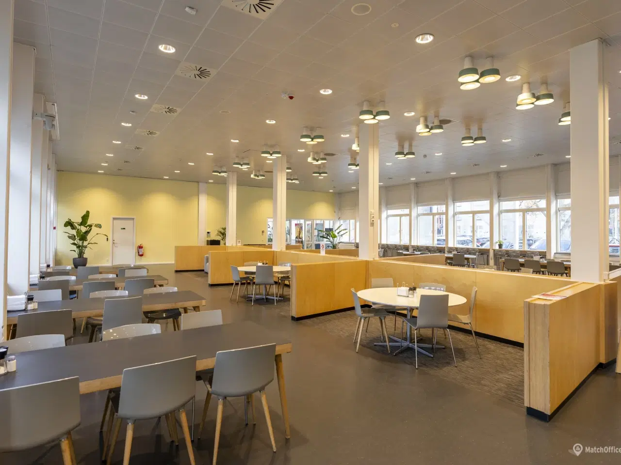 Billede 10 - Effektivt kontor med fælles kantine