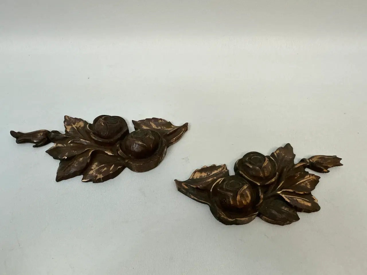 Billede 1 - 2 stk. vintage rose ornamenter I kobber