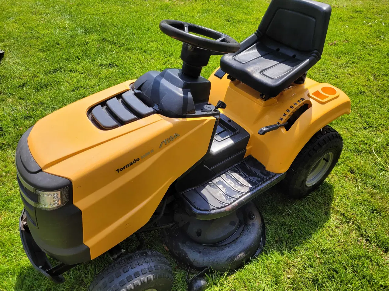 Billede 2 - Stiga Tornado 3108H havetraktor