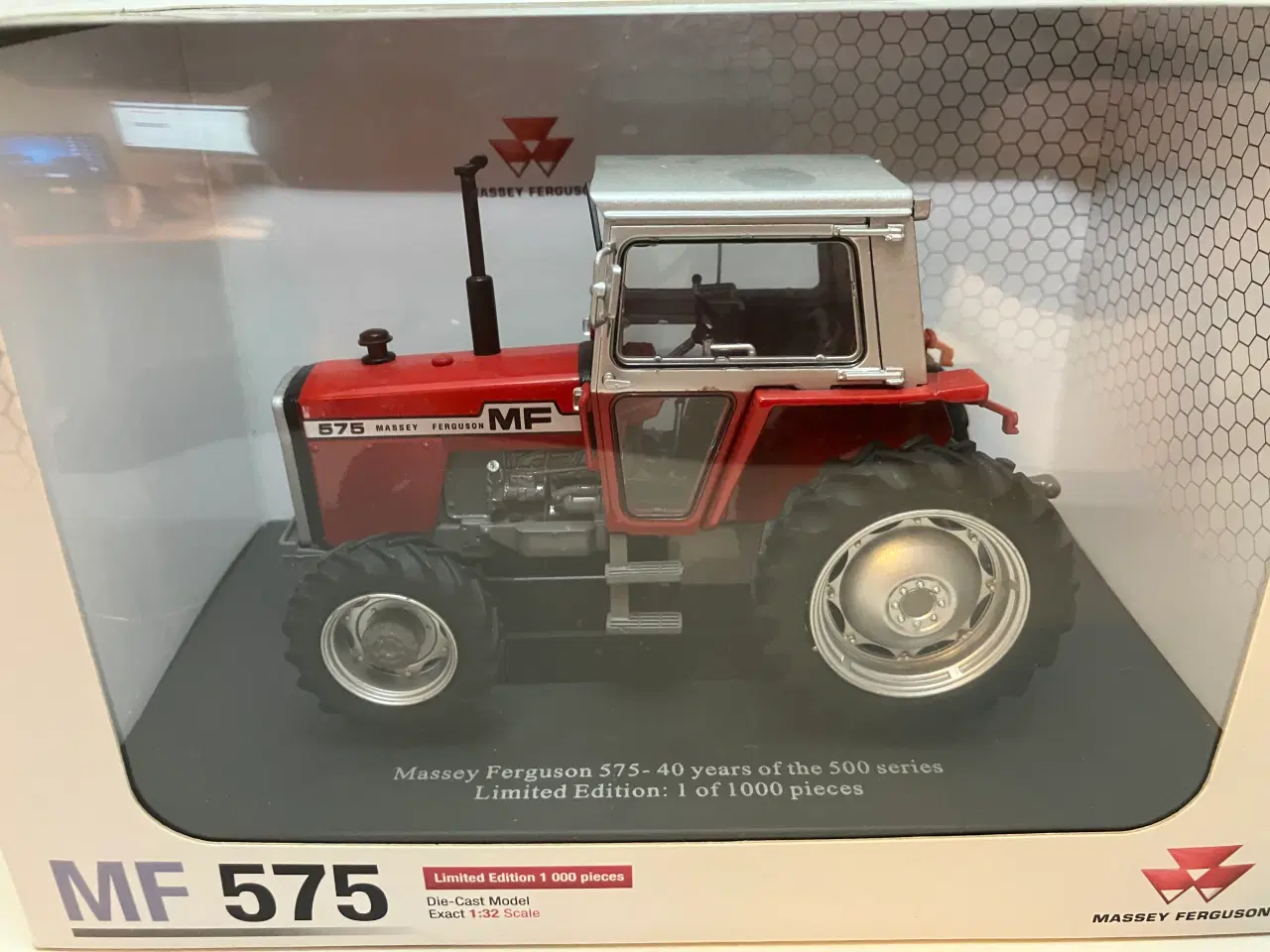 Billede 3 - 1:32 Massey Ferguson 575 4WD limited edition