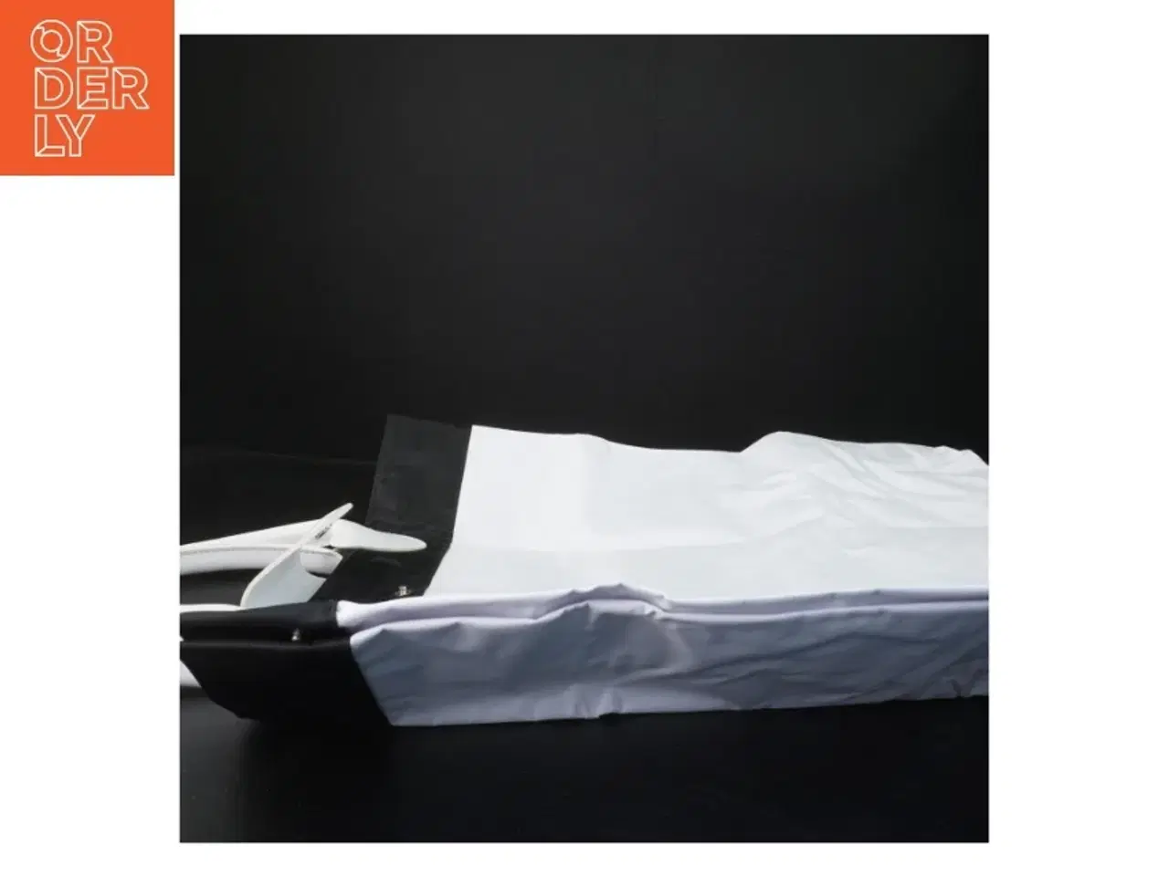 Billede 3 - Hvid taske (str. 24x15 cm)