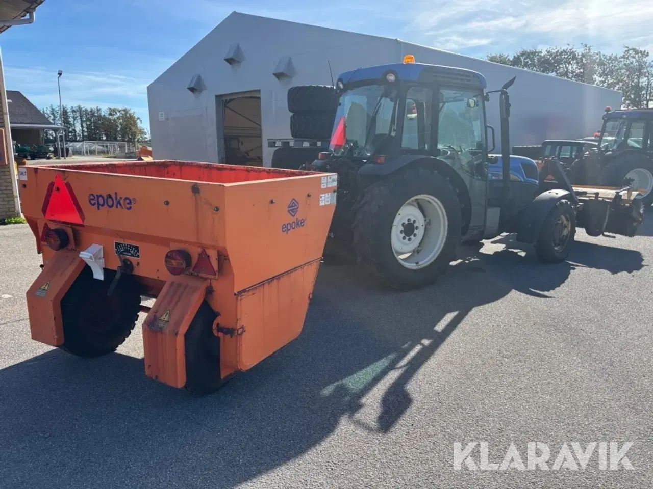 Billede 9 - Traktor New Holland T4050F 4WD med tilbehør