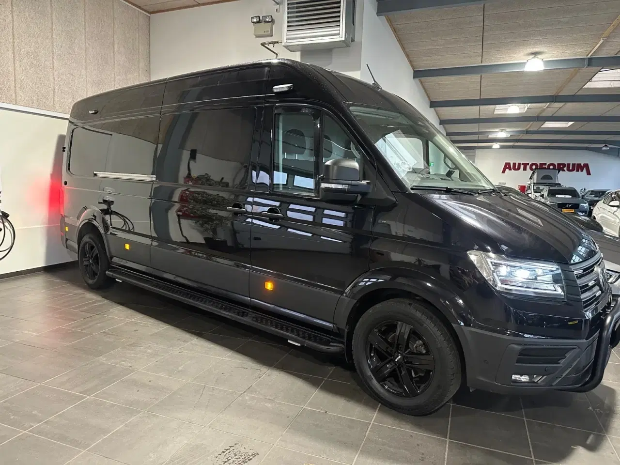 Billede 1 - VW Crafter 35 2,0 TDi 177 Kassevogn L4H3 aut.