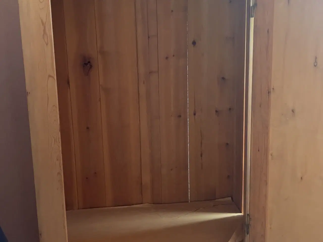 Billede 2 - Karlekammerskab