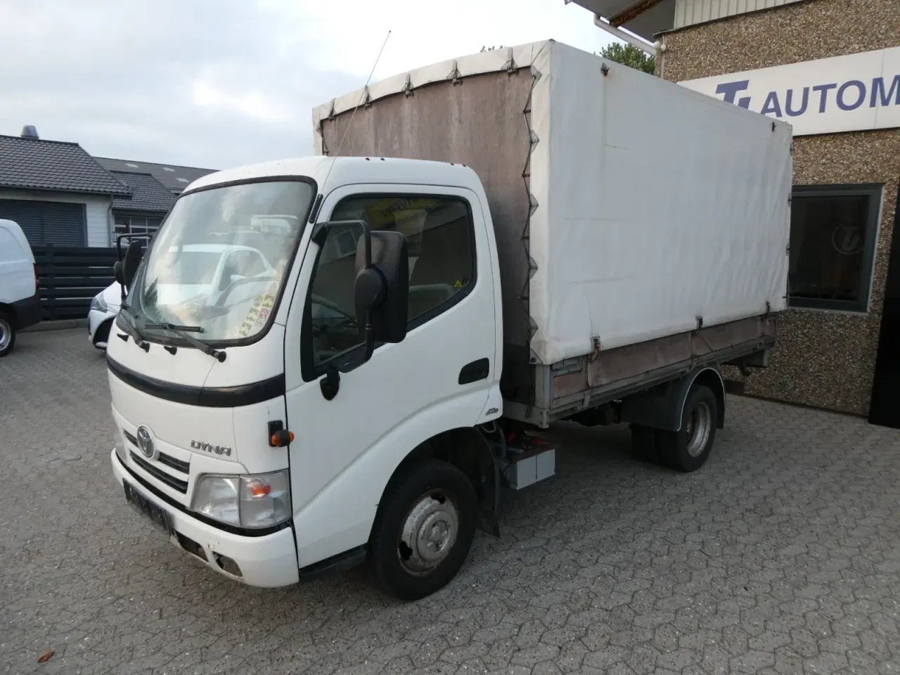 Billede 3 - Toyota Dyna 150 3,0 D-4D S.Kab m/trælad