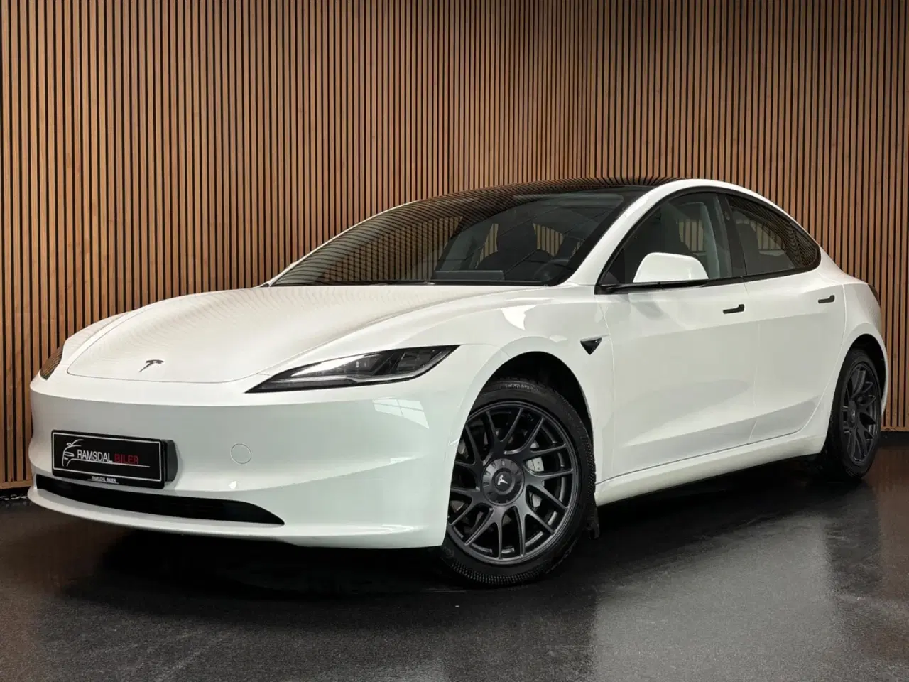 Billede 1 - Tesla Model 3  RWD