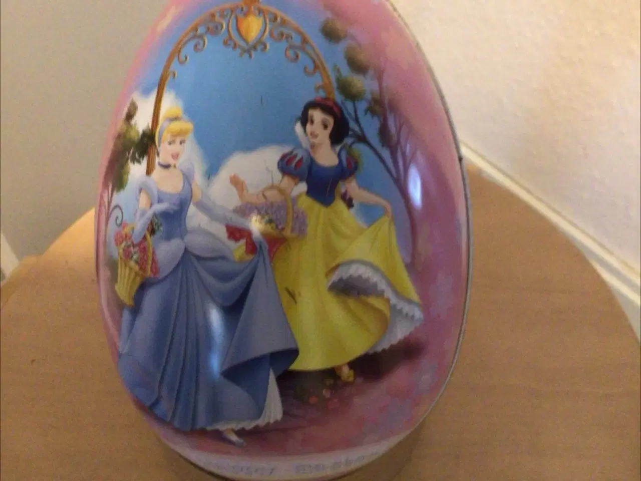 Billede 1 - Metal æg med snehvid og Askepot 