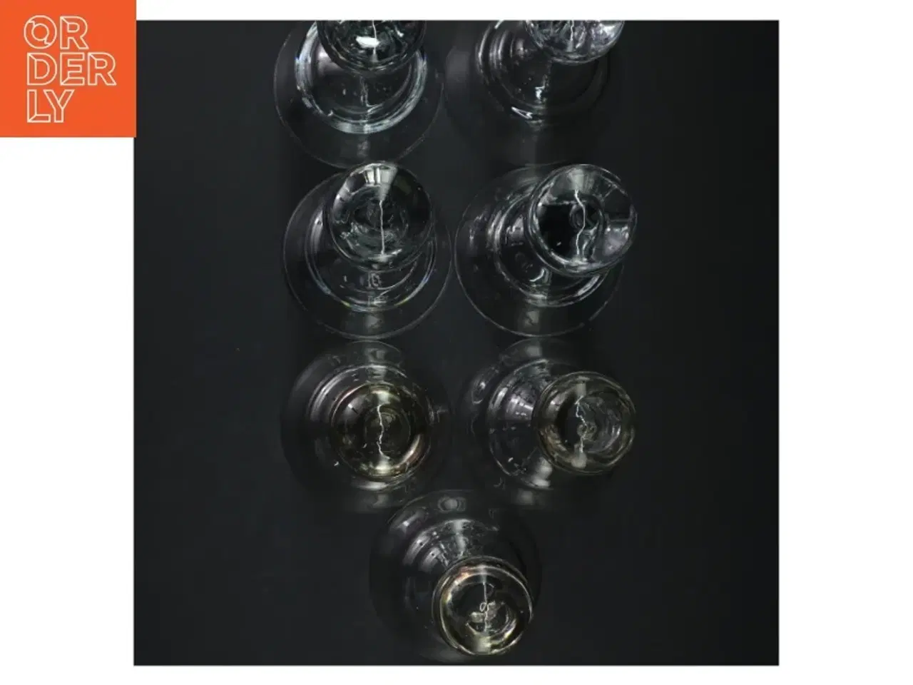 Billede 3 - Glas klokker (str. H. 15,5 cm. ø. 8,5 cm)