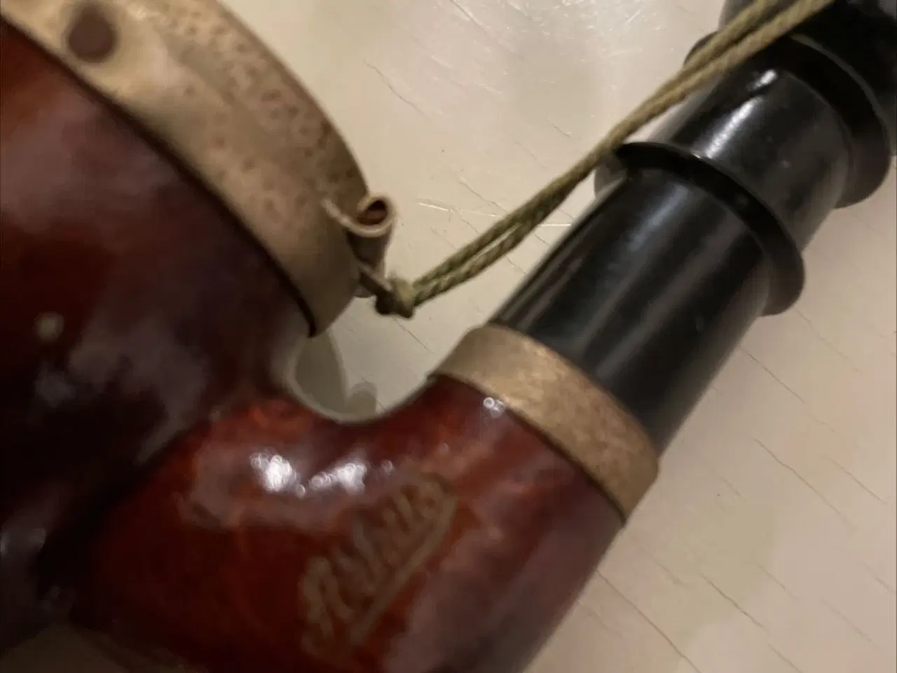 Billede 1 - Antik pibe med metallåg