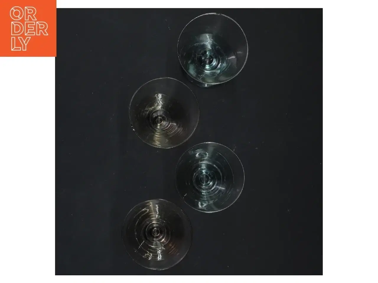 Billede 4 - Sæt med fire glas (str. 7,5x5,5 cm)